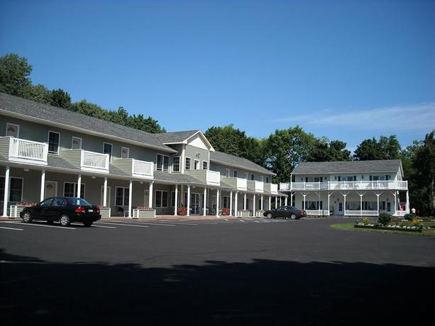 Cromwell Harbor Motel